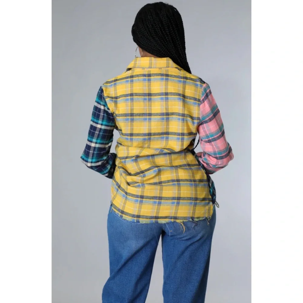 Multi Plaid Long Sleeve Button Down Shirt - Picture 5 of 5
